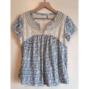 Anthropologie Akemi + Kin M Blue White Lace Babydoll Top Boho Peasant Blouse